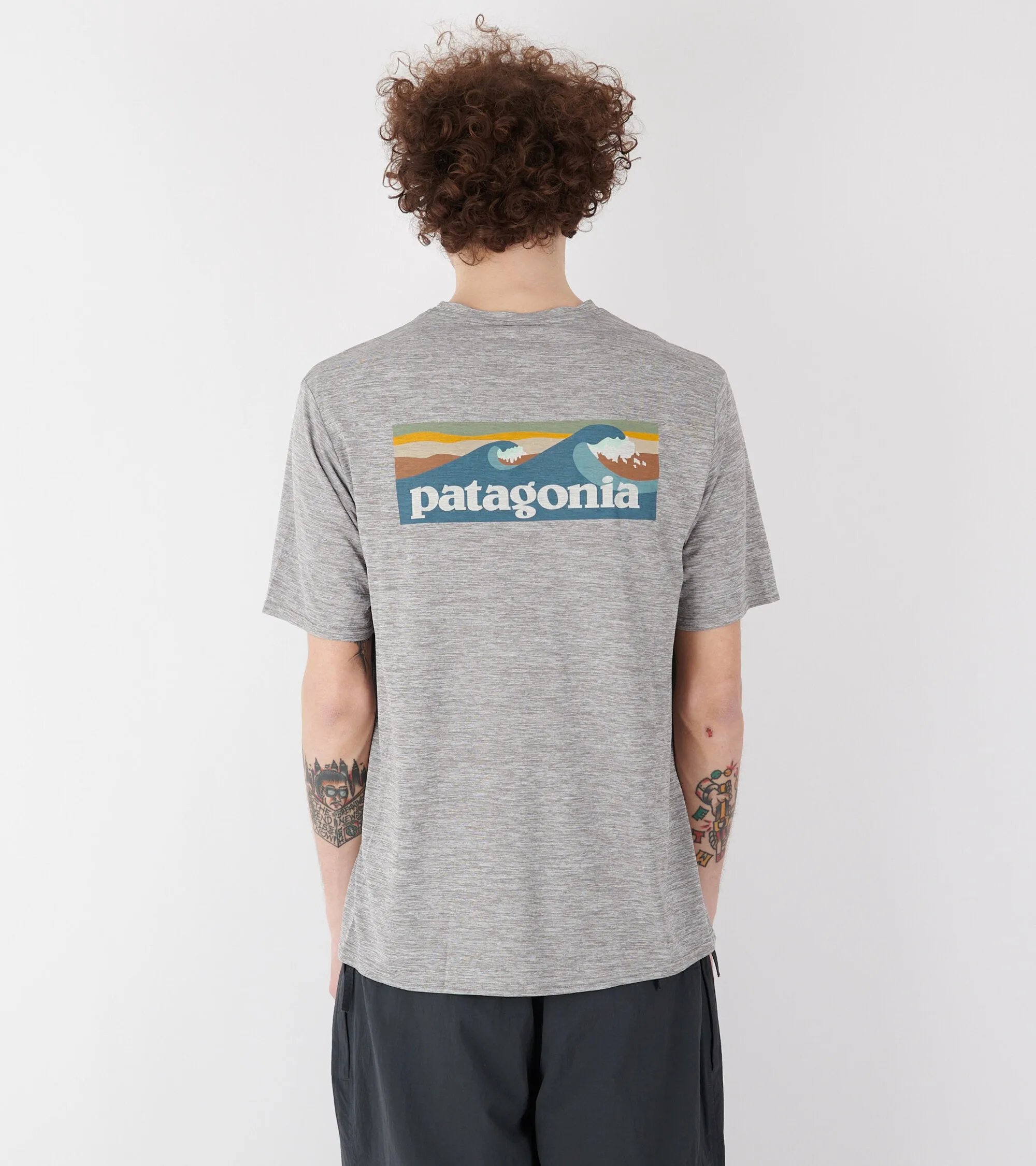 M's Cap Cool Daily Graphic Shirt Waters Feather Grey