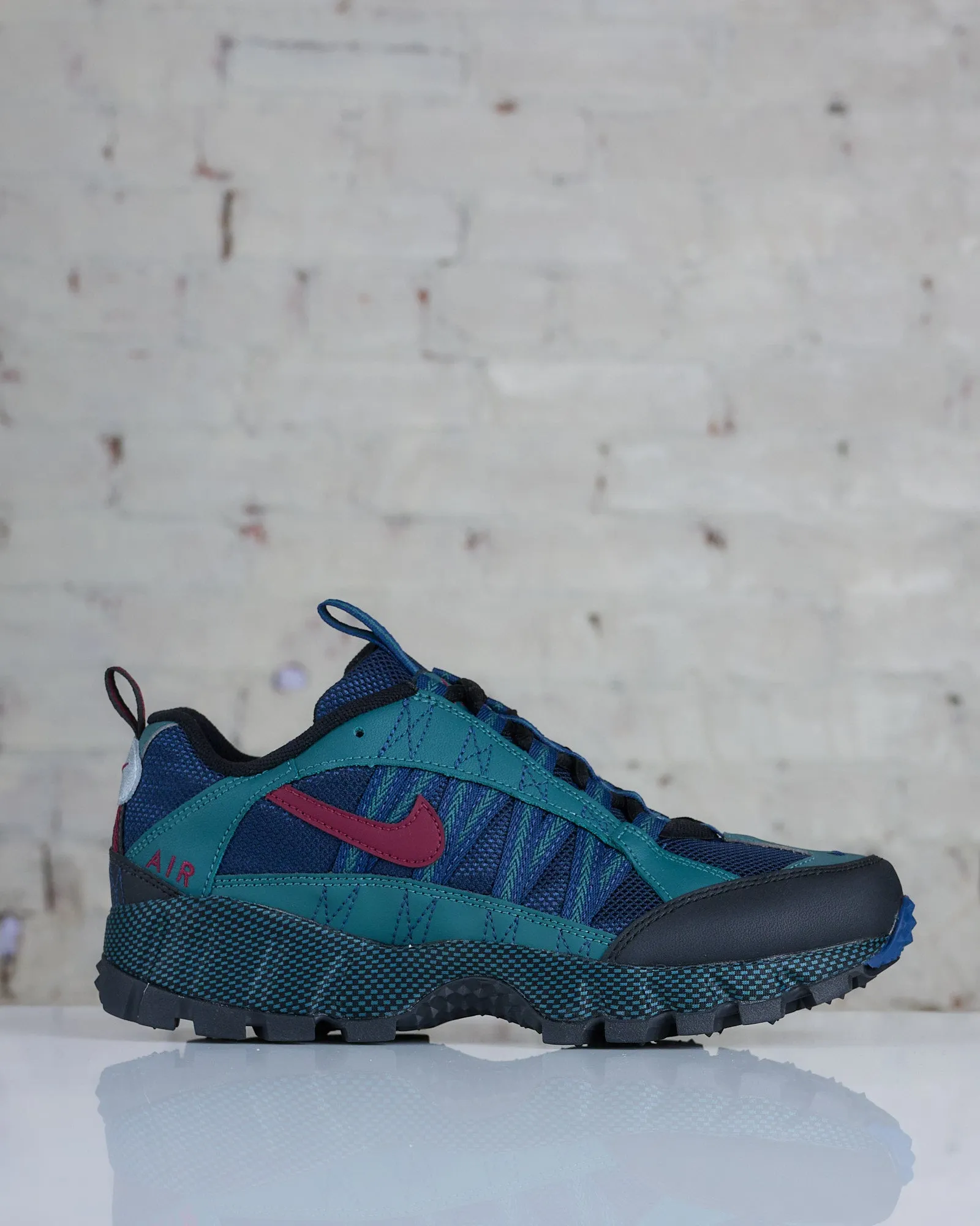 Nike Men's Air Humara QS Silver/Desert Bronze-Midnight Navy-Black