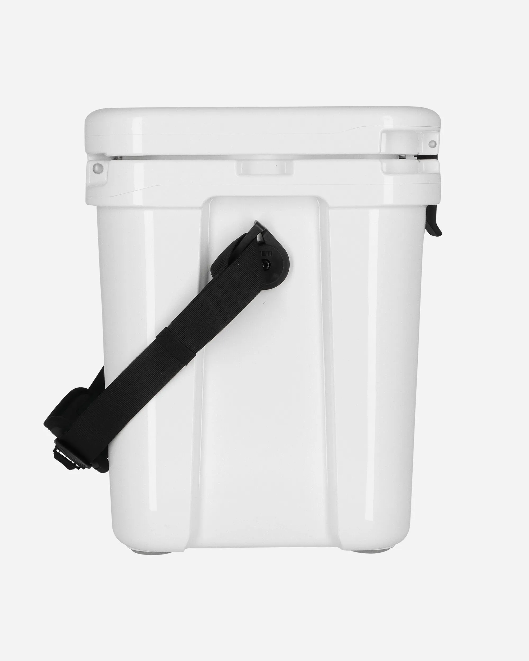 Roadie 24 Cool Box White